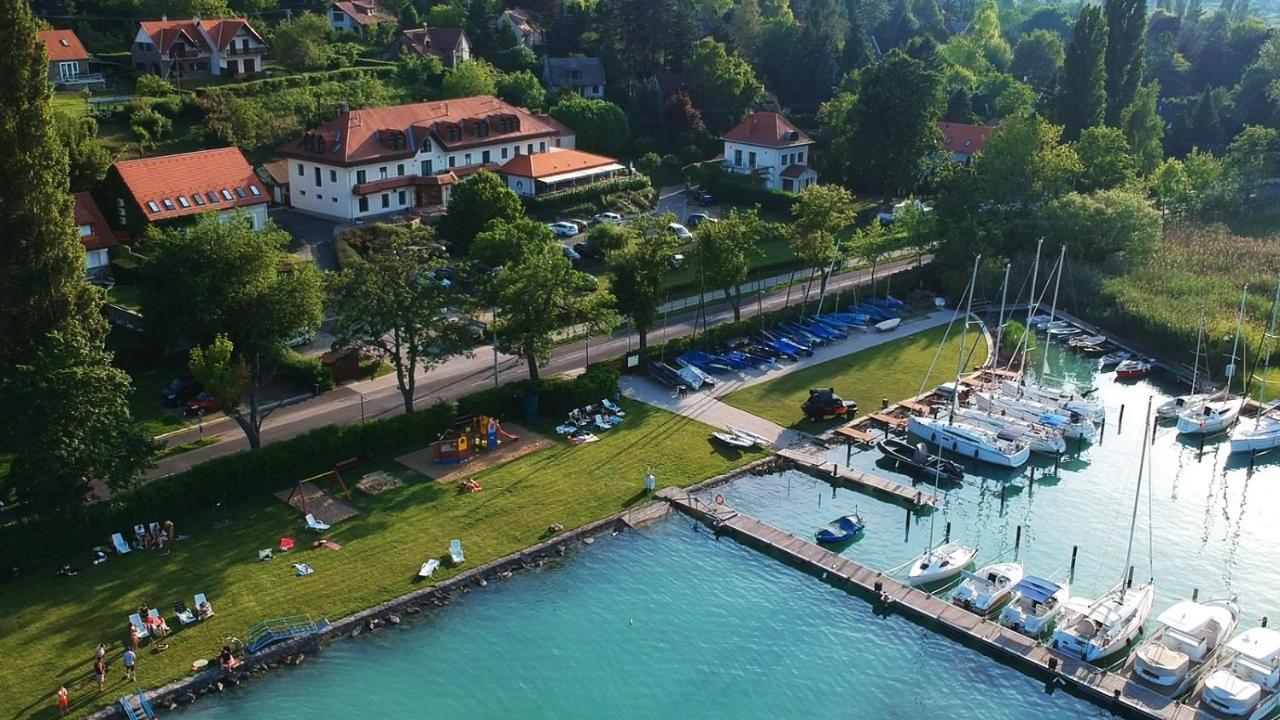 Aquilo Hotel Panorama Tihany Εξωτερικό φωτογραφία