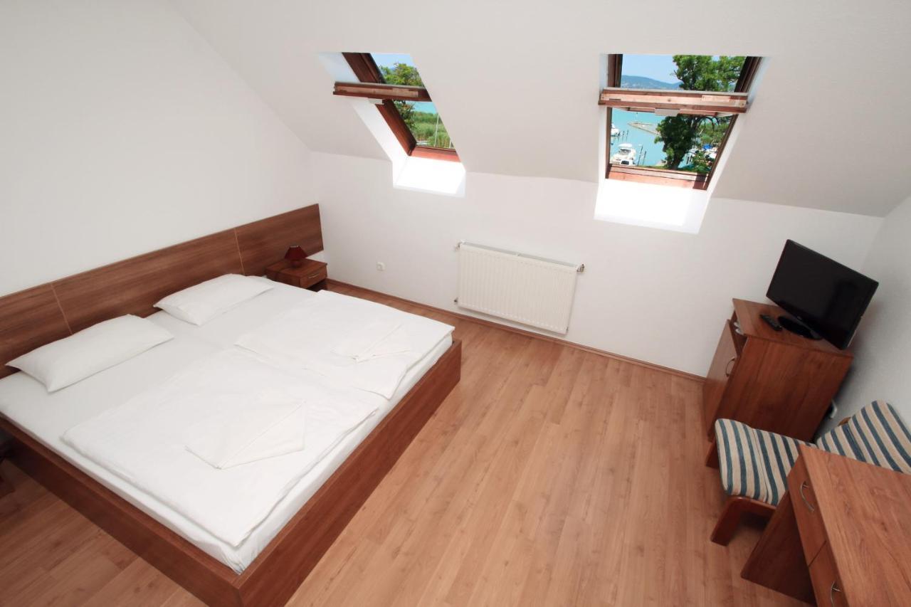 Aquilo Hotel Panorama Tihany Εξωτερικό φωτογραφία