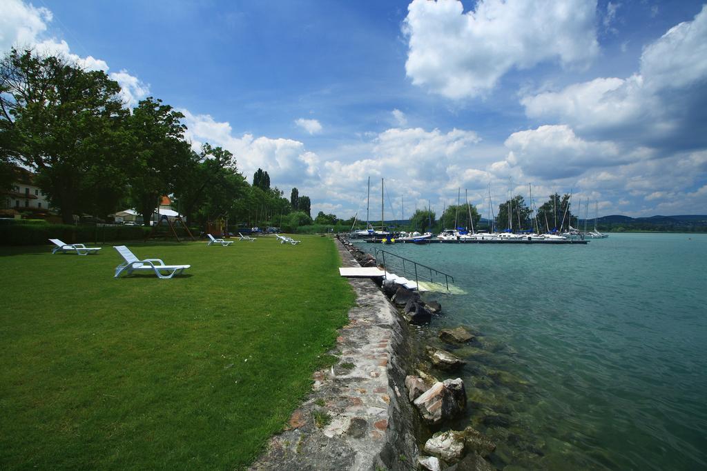 Aquilo Hotel Panorama Tihany Εξωτερικό φωτογραφία