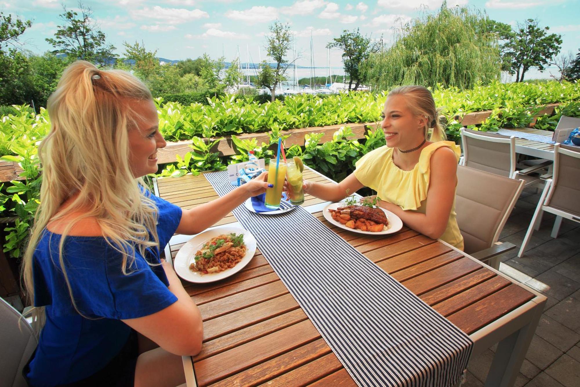 Aquilo Hotel Panorama Tihany Εξωτερικό φωτογραφία